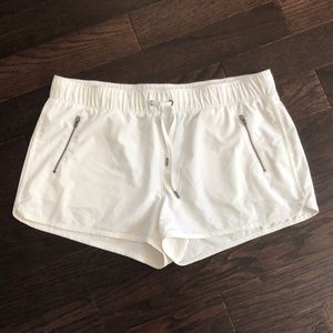 Athleta white shorts size XL